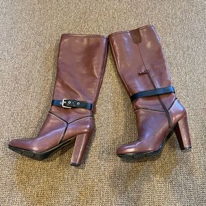 Rockport brown boot with black strap